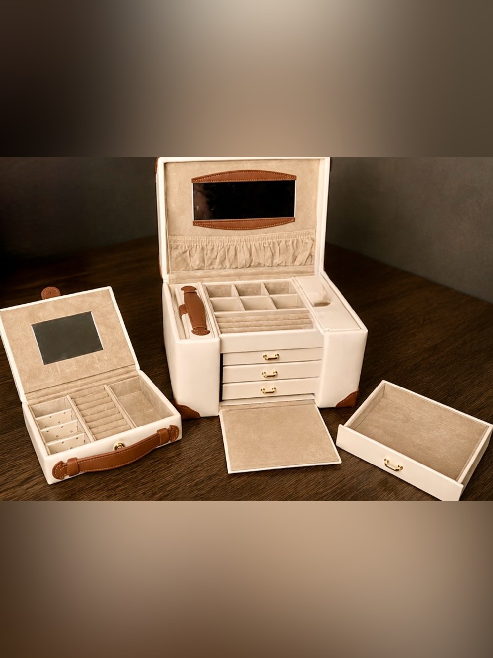 Bey-Berk Ivory Leather 4-Level Jewelry Box Trunk & Travel Case